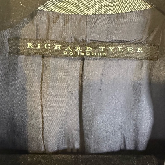 Richard Tyler Charcoal Blazer with Silver Accents - Picture 6 of 14